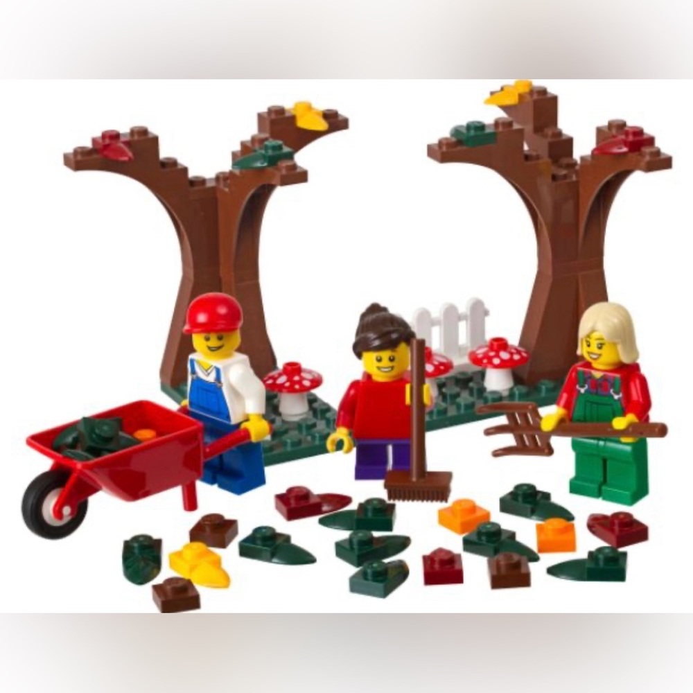 NEW NIB NWT LEGO FALL SCENE 40057 Raking Autumn Leaves 2013 Retired MINIFIGURES - Picture 2 of 4